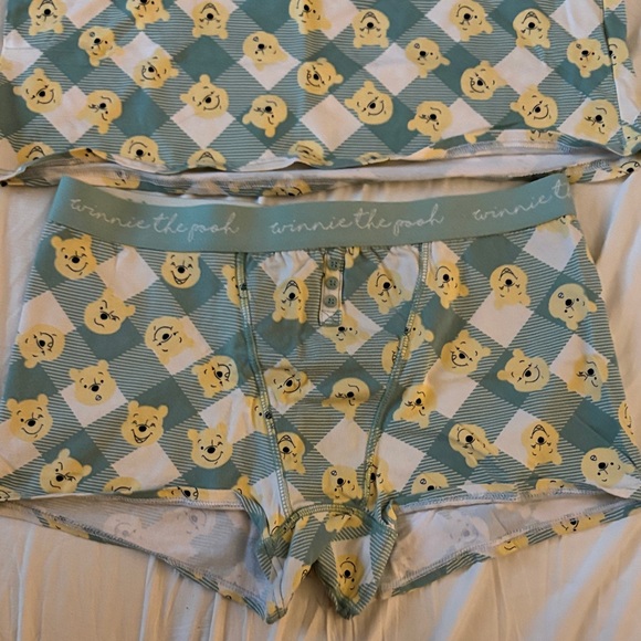 Disney Winnie the Pooh Women's Pajama Set - Green and Yellow - Picture 2 of 4